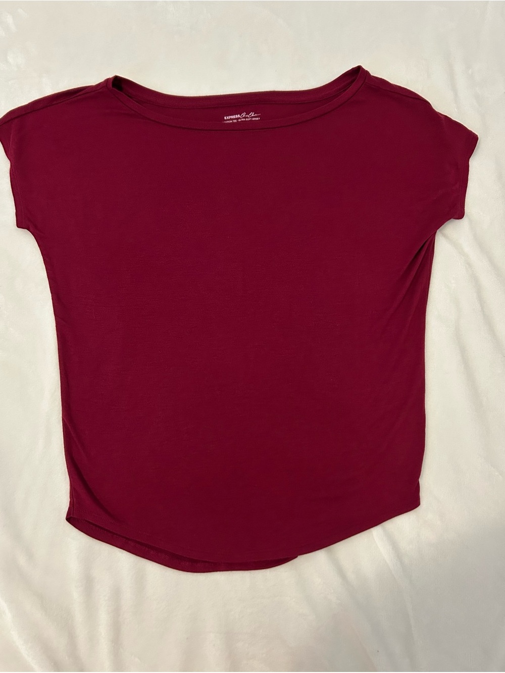 Express Women’s Burgundy Short Sleeve Scoop Neck Tee